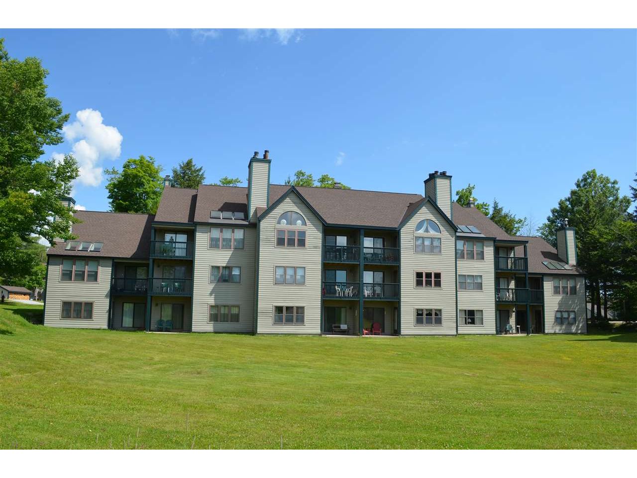 101 White Loop, Unit H302 Ludlow, Vermont Sold in 2019