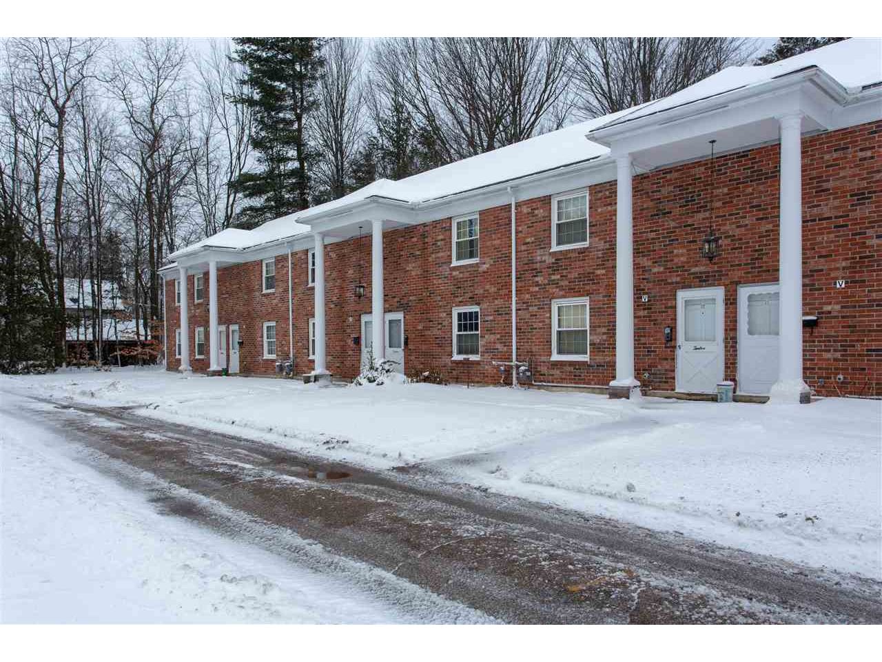 425 Dorset Street, Unit 13 South Burlington, Vermont Sold in 2019