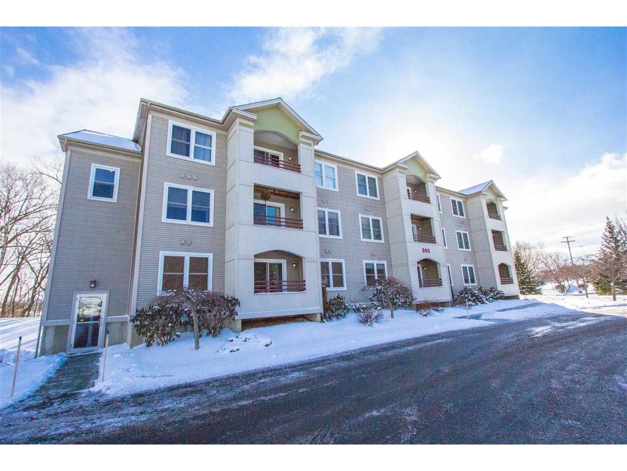 305 Lime Kiln Road, Unit B240 South Burlington, Vermont Sold in 2019