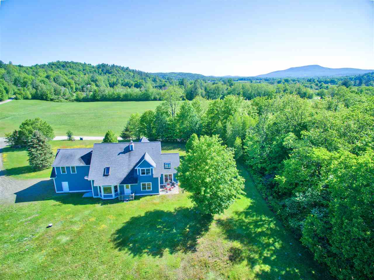 477 Little River Farm Road Stowe, Vermont Sold in 2019