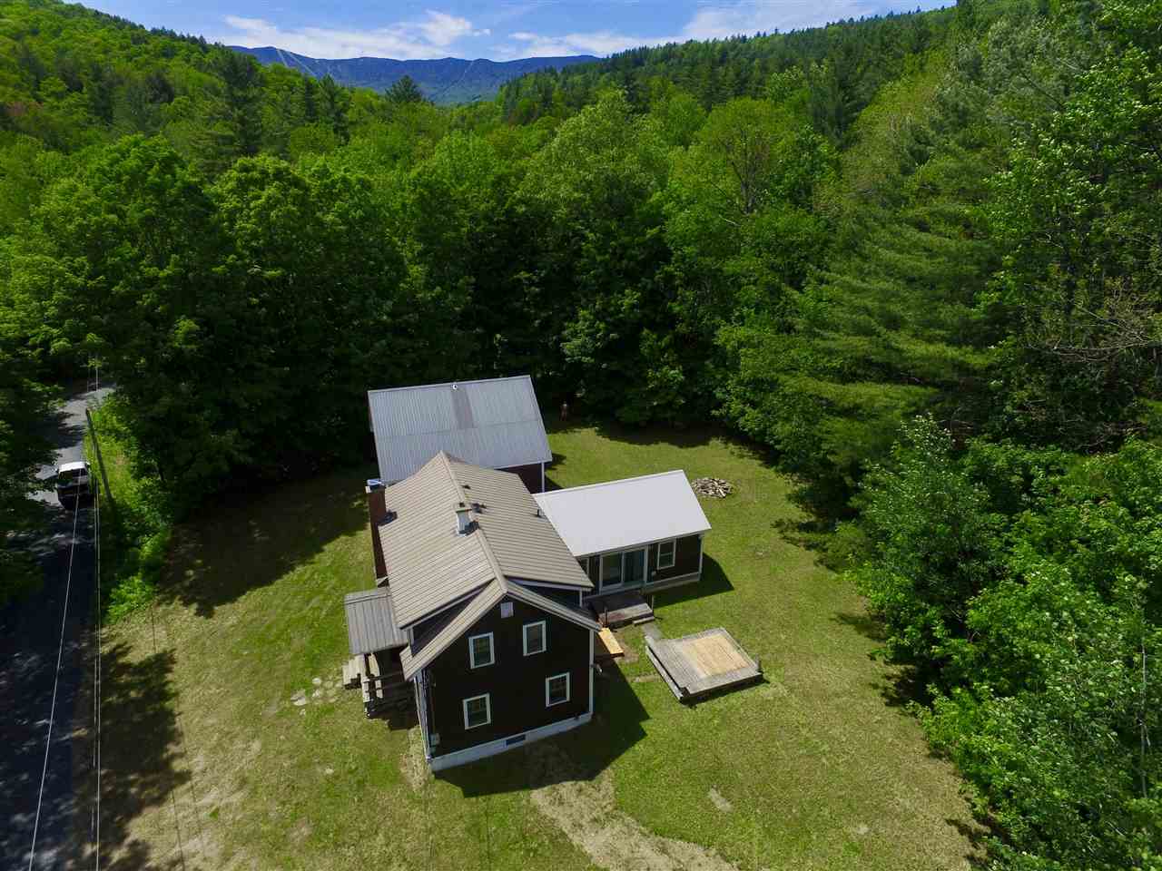 50 Grand Hollow Road Warren, Vermont Sold in 2019