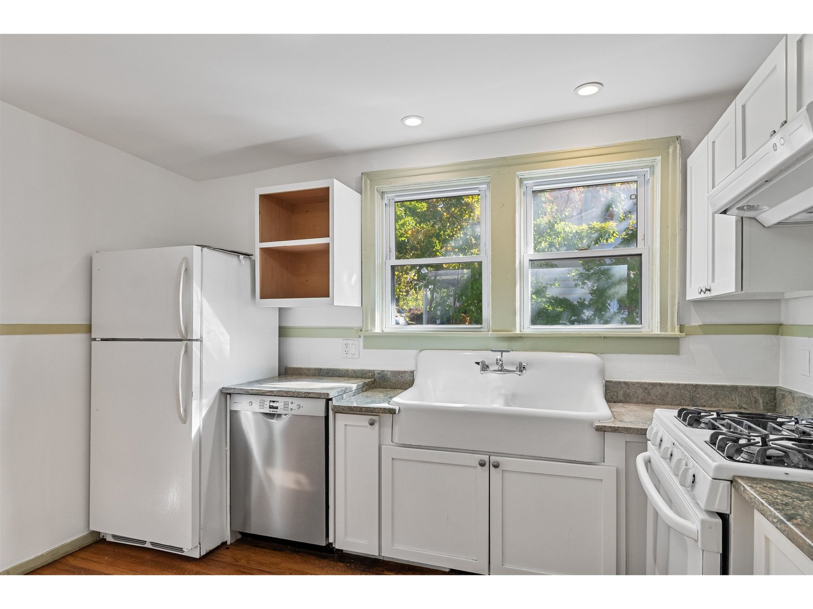 Unit 478 #1: Kitchen