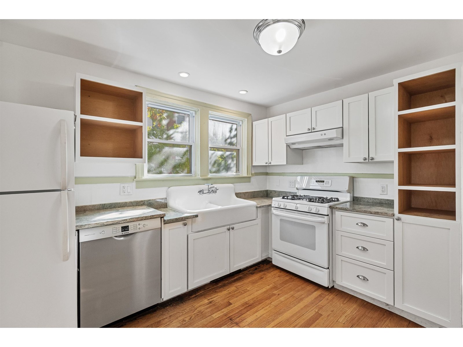 Unit 478 #1: Kitchen