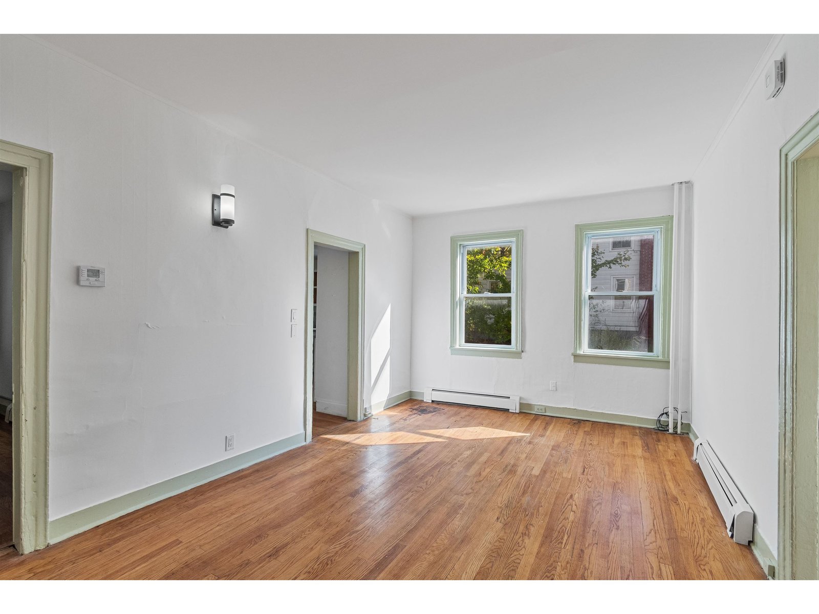 Unit 478 #1: Living Space