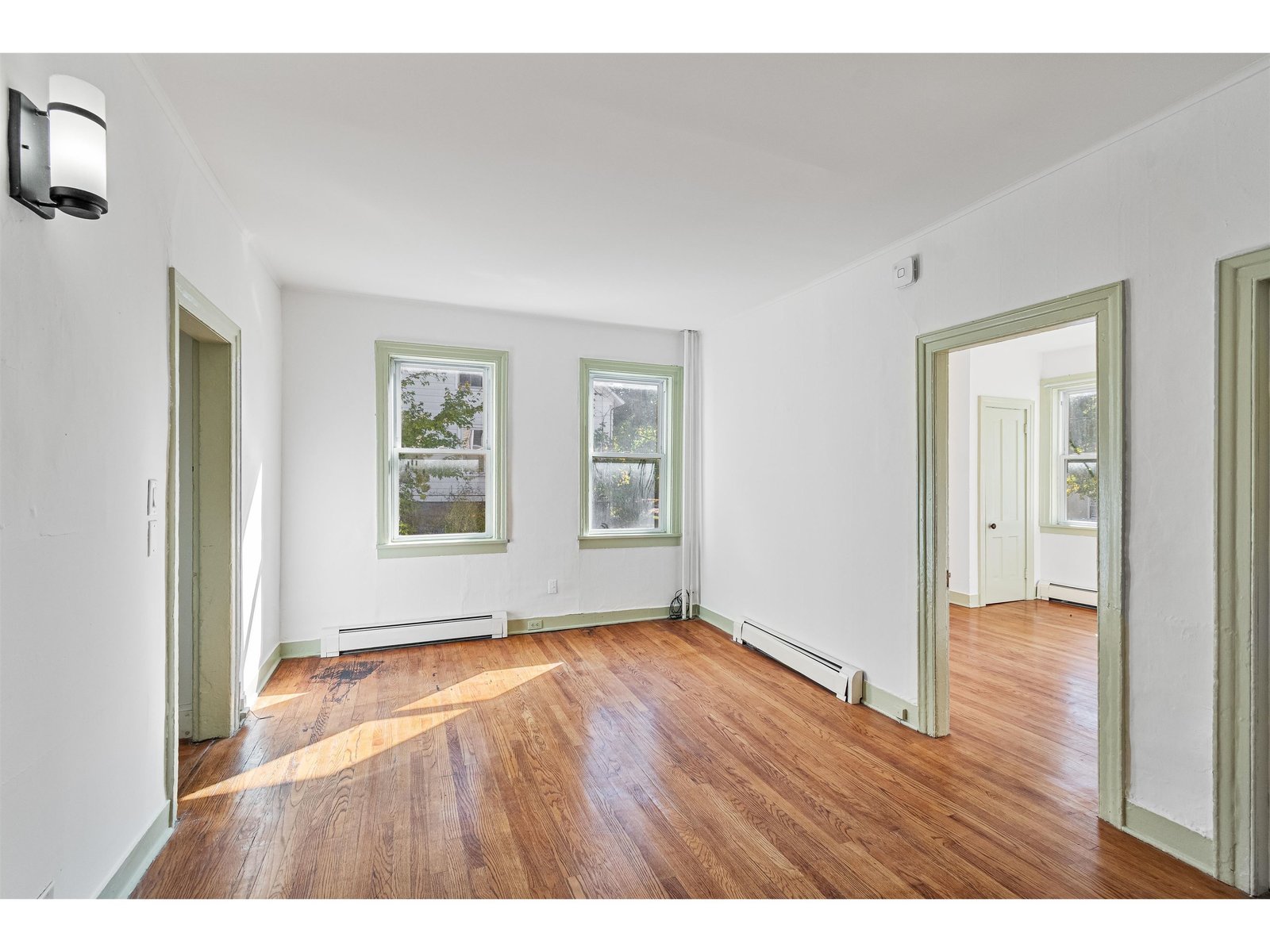 Unit 478 #1: Living Space