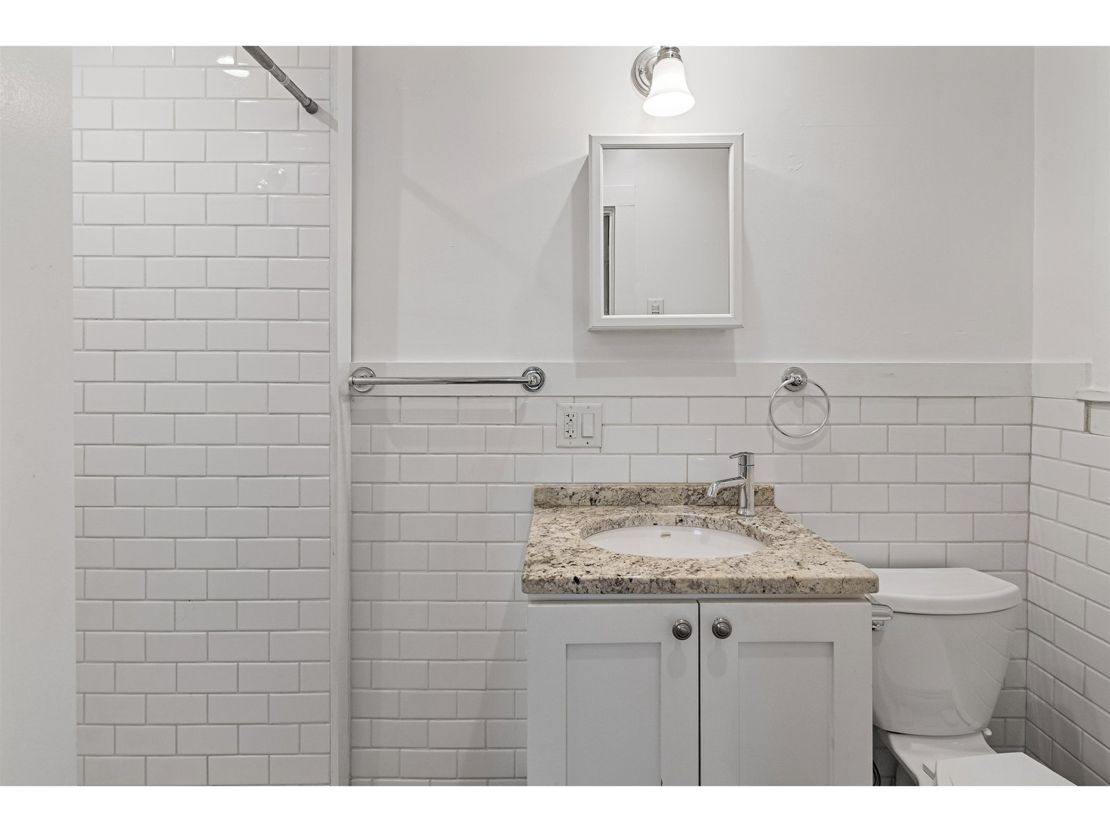 Unit 478 #1: 3/4 Bathroom