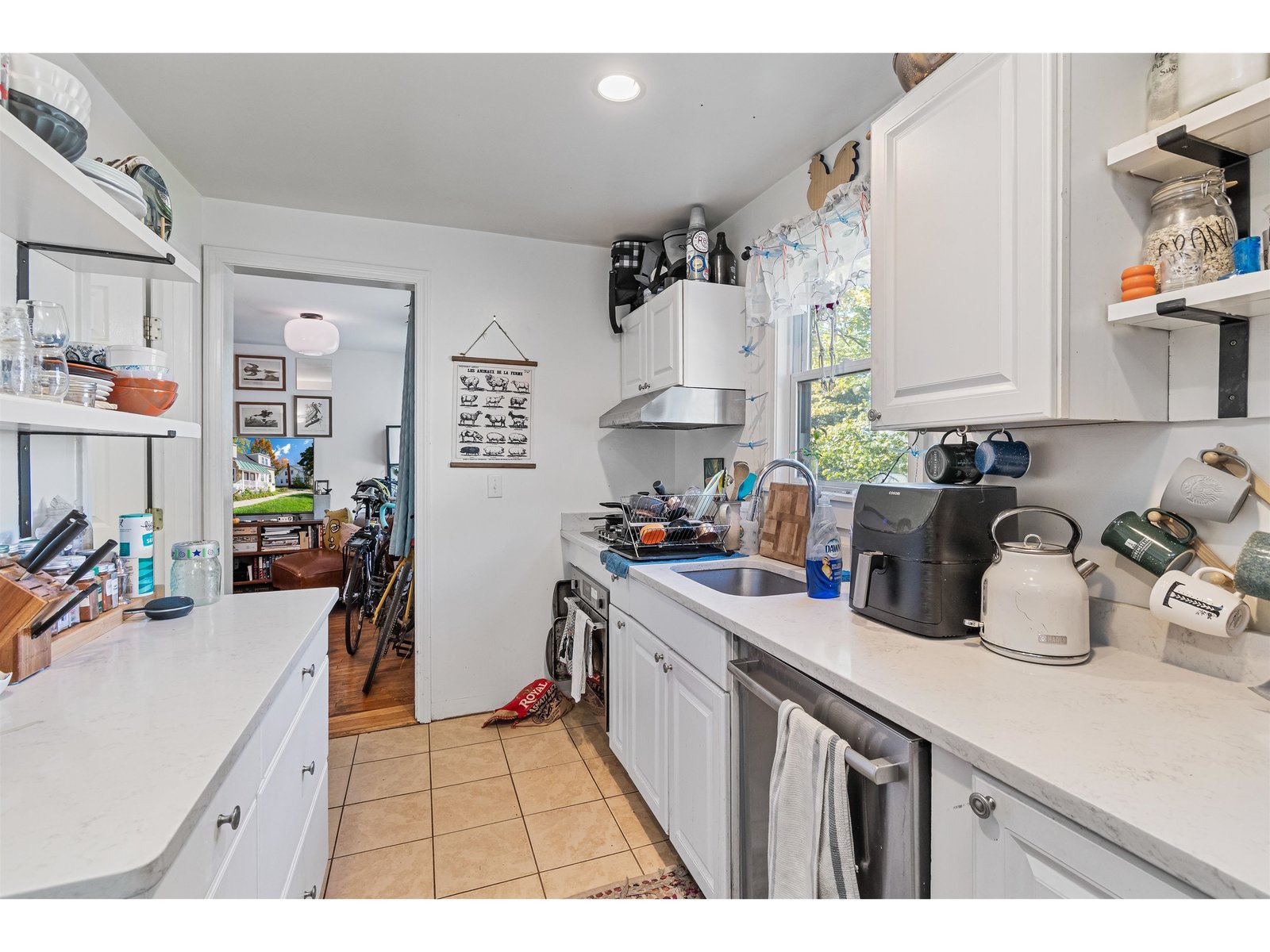 Unit 476 #1: Kitchen
