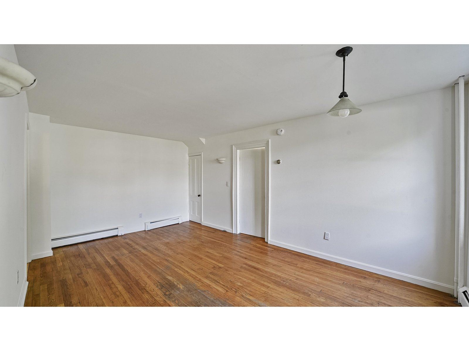 Unit 476 #1: Living Space
