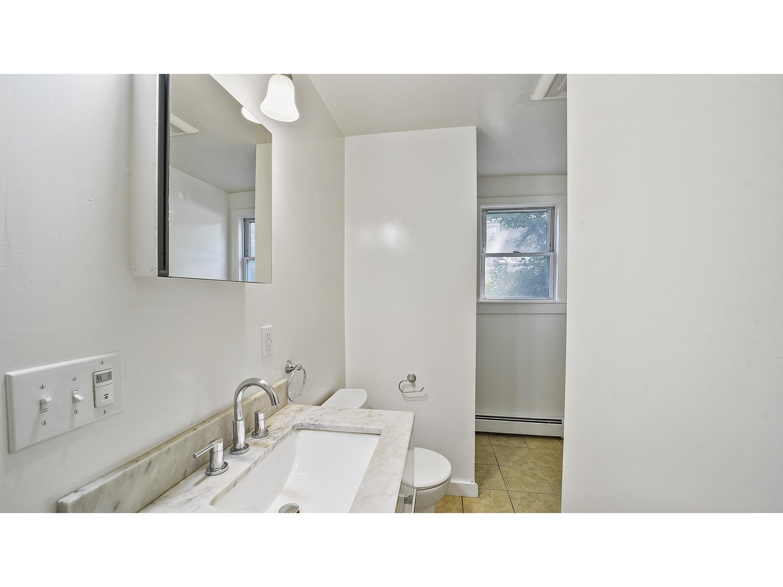 Unit 476 #1: 3/4 Bathroom