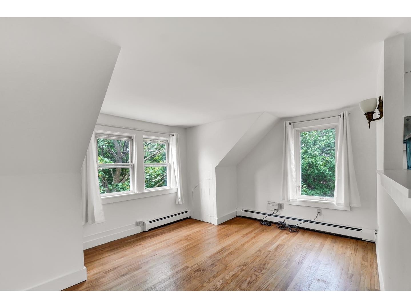 Unit 476 #2: Living Space