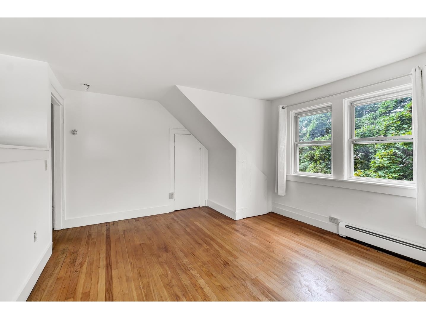 Unit 476 #2: Living Space