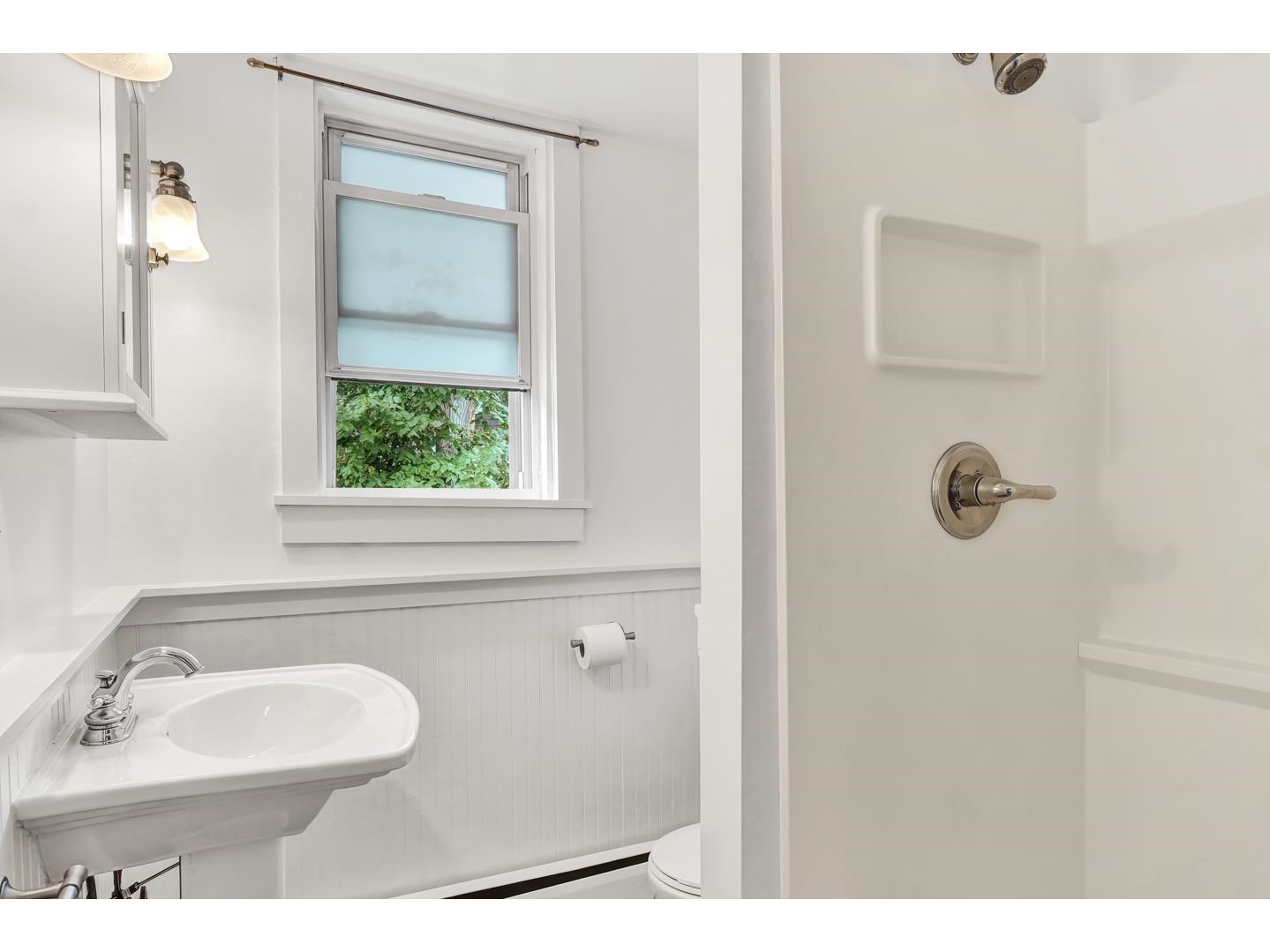 Unit 476 #2: 3/4 Bathroom