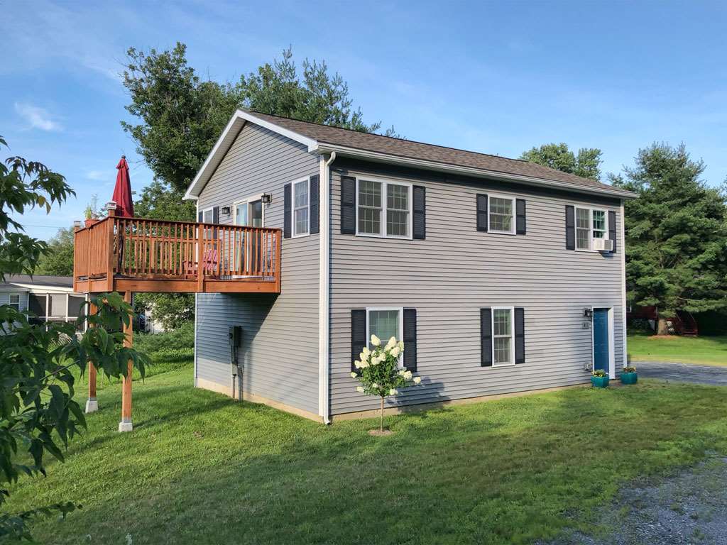 41 Perry Hill Road Waterbury, Vermont Sold in 2019