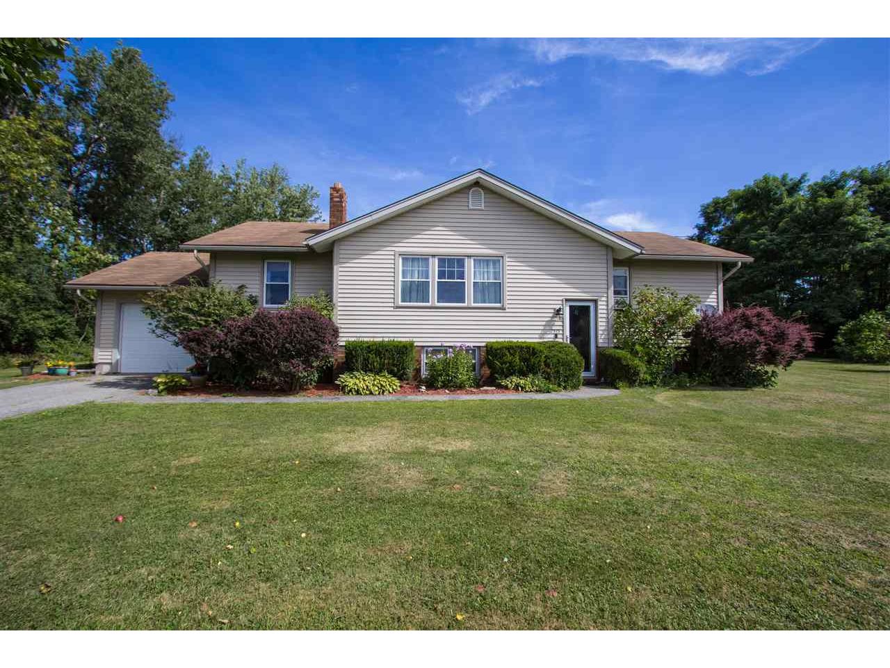 2515 Mountain View Road Williston, Vermont Sold in 2019