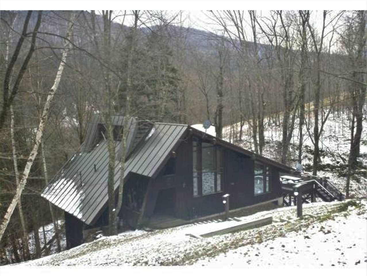 95 Hawk Path Pittsfield, Vermont Sold in 2020