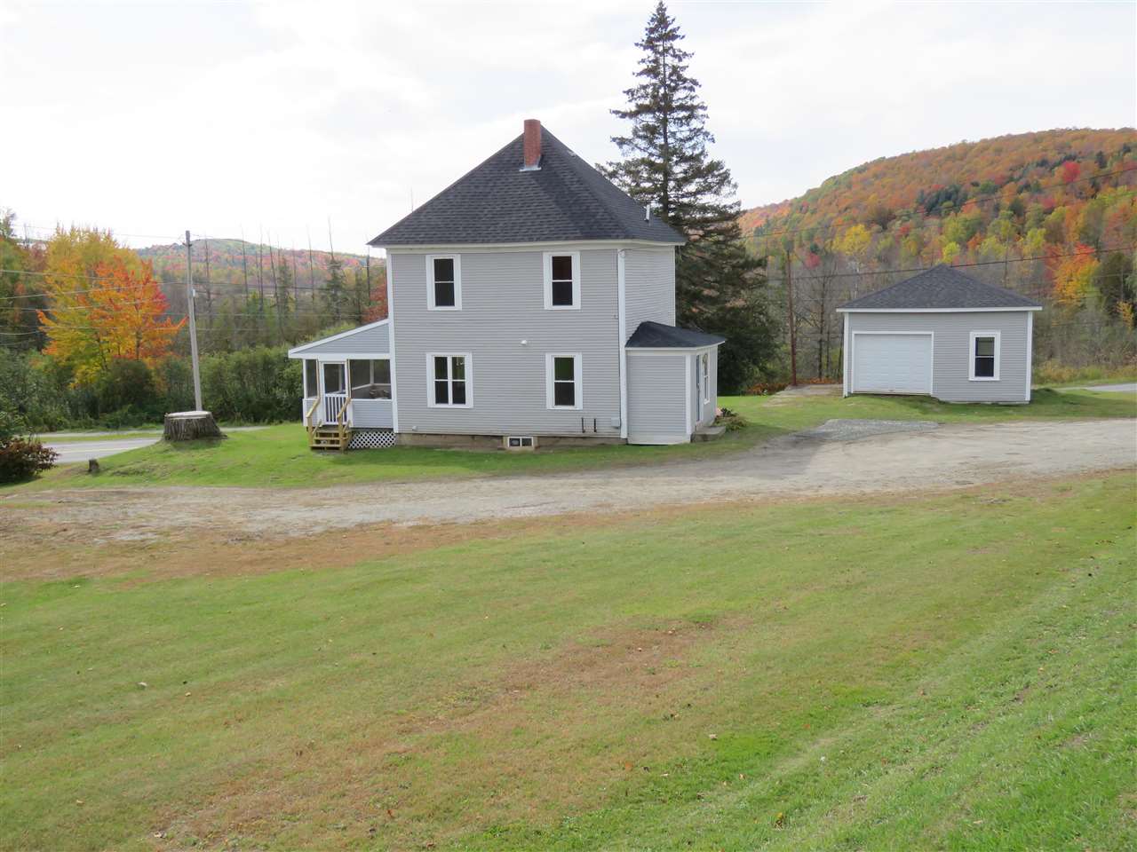 843 Pleasant Street Newport City, Vermont Sold in 2020