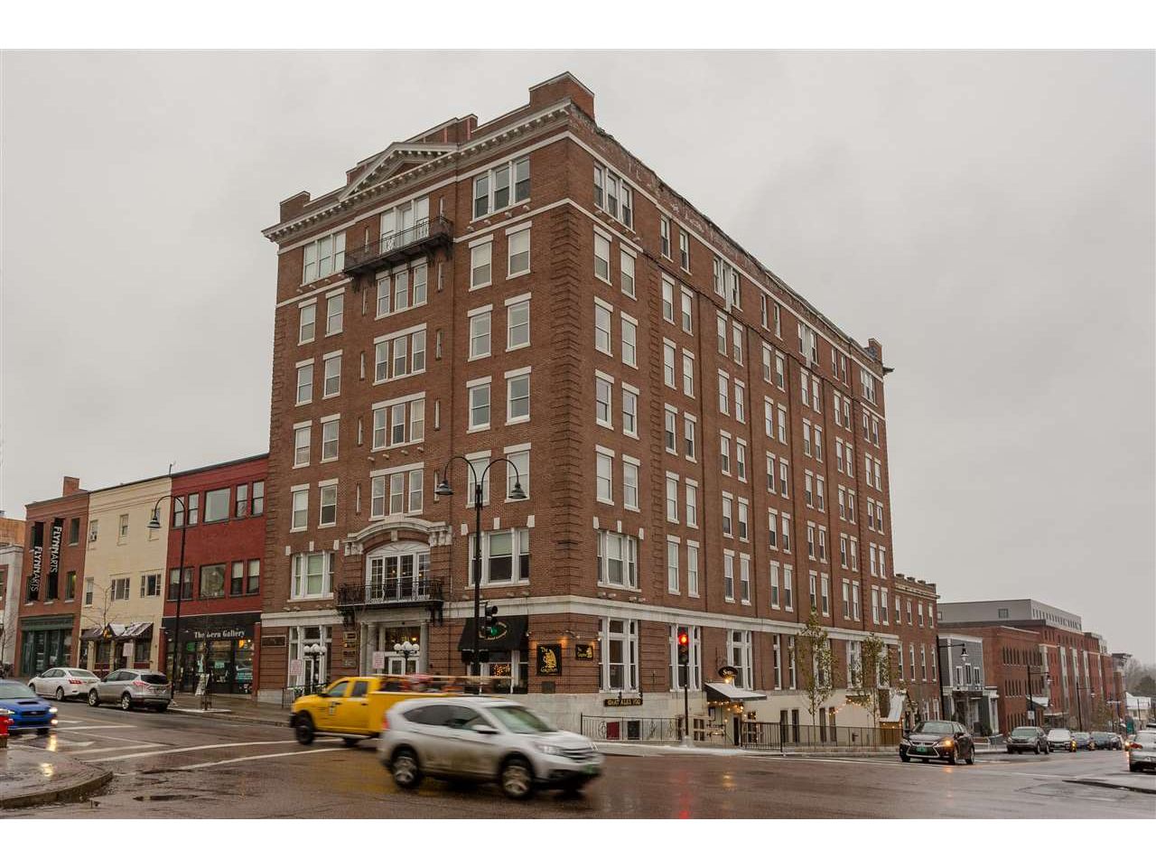 131 Main Street, Unit 207 Burlington, Vermont Sold in 2020