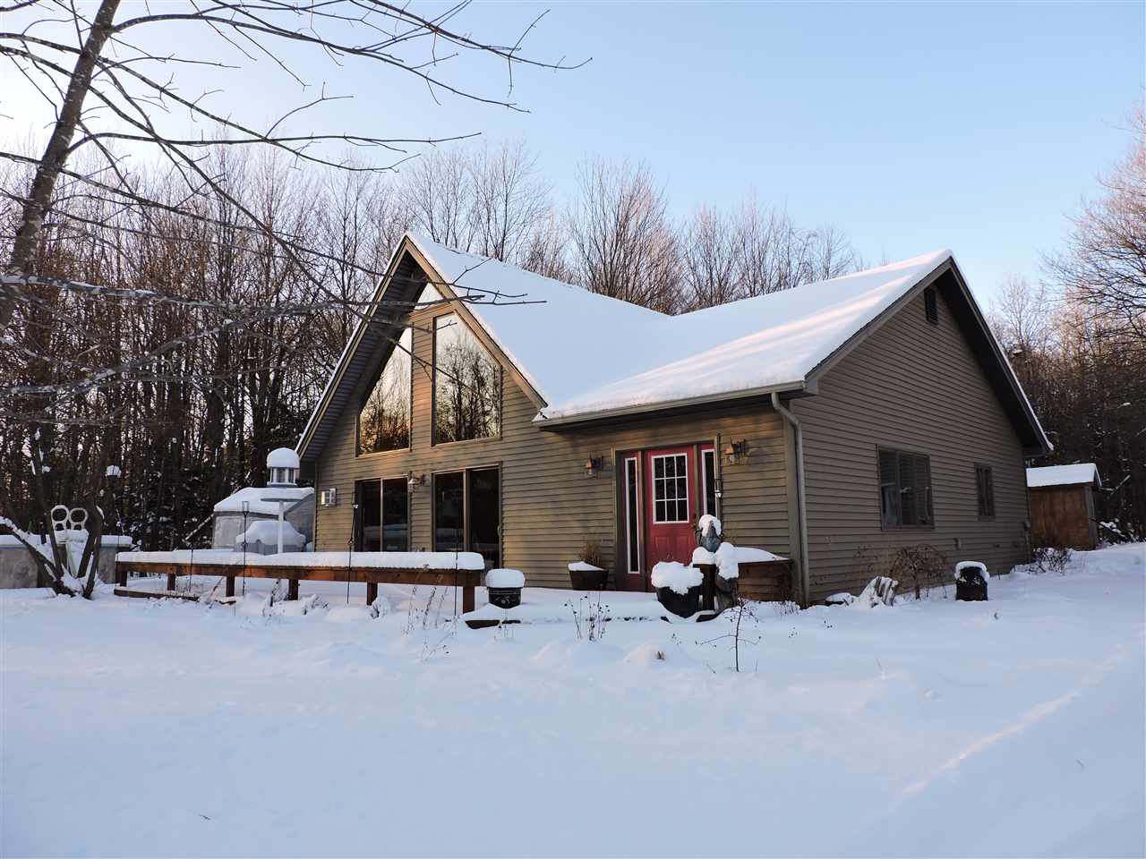 1729 Lakeview Drive North Hero, Vermont Sold in 2020