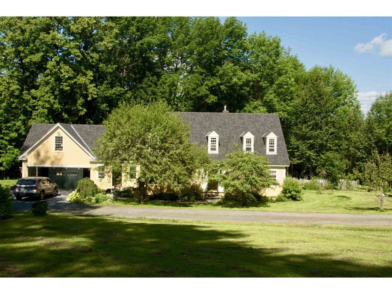 414 Cream Street Thetford, Vermont Sold in 2021