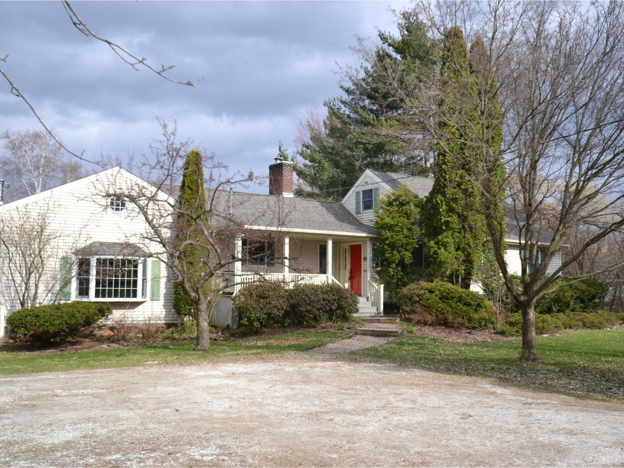 1420 Hinesburg Road South Burlington, Vermont Sold in 2020