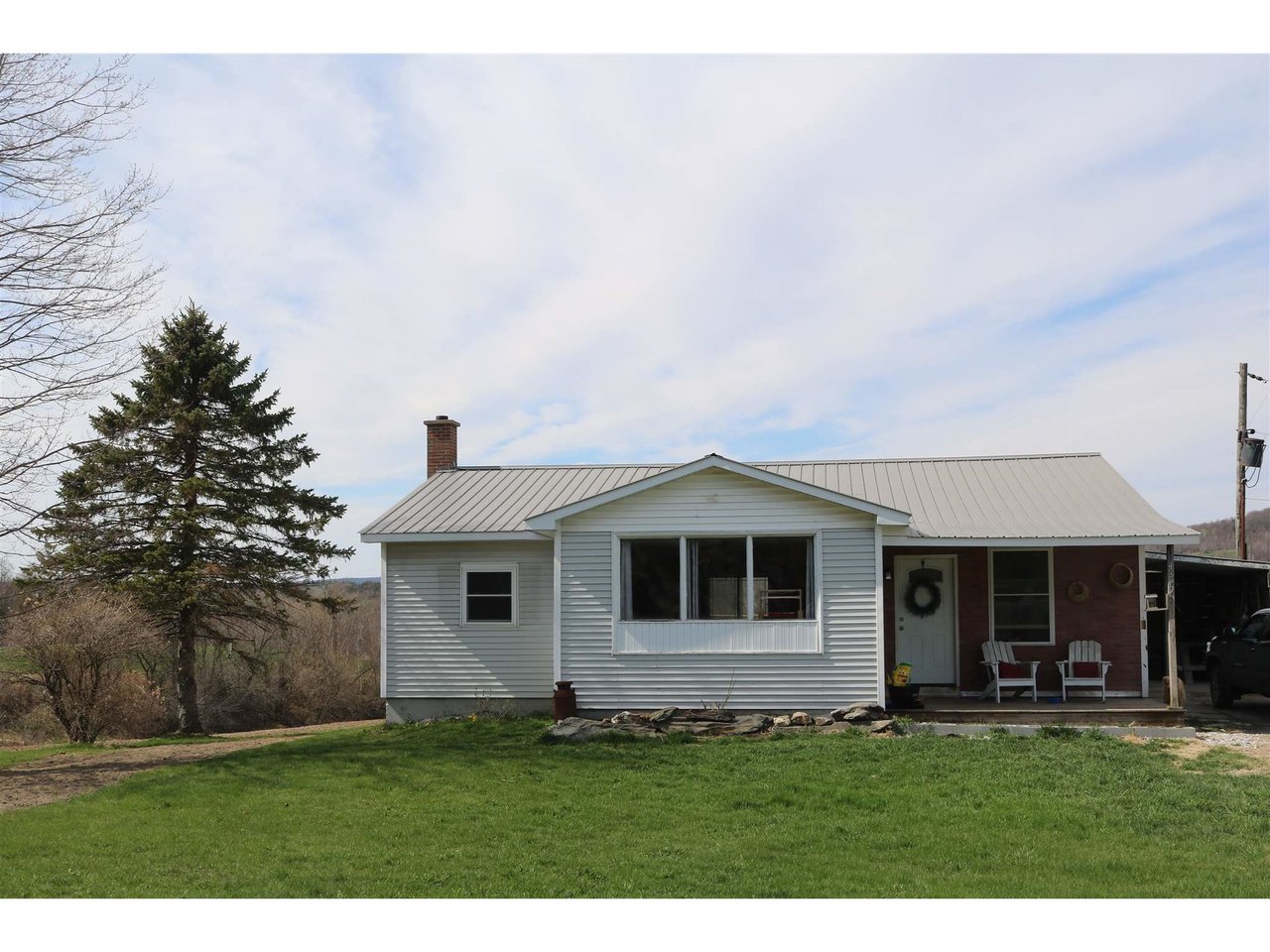 4379 East Sheldon Road Sheldon, Vermont Sold in 2020
