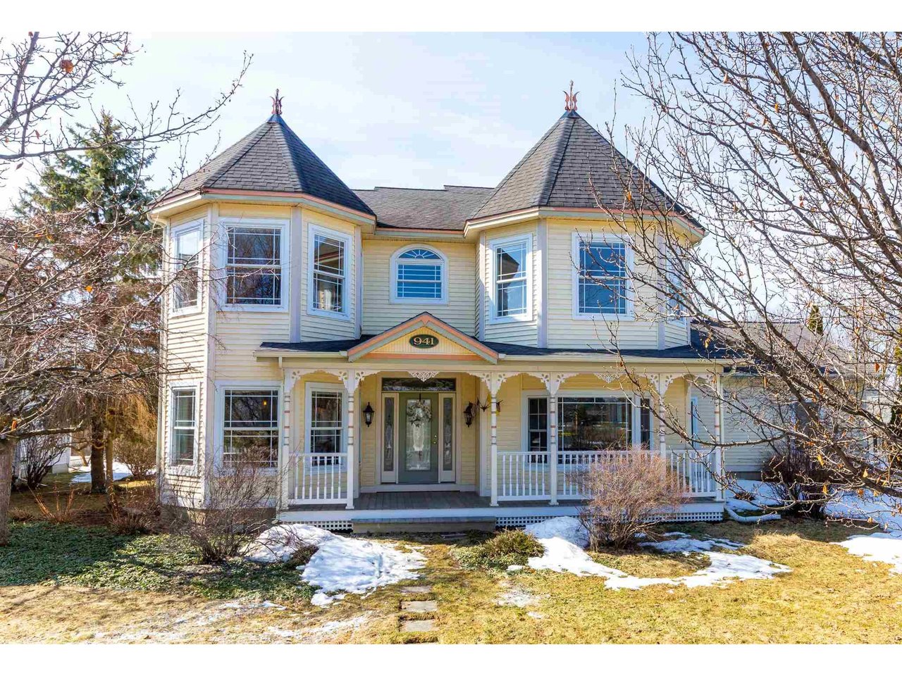 941 Dorset Street South Burlington, Vermont Sold in 2020