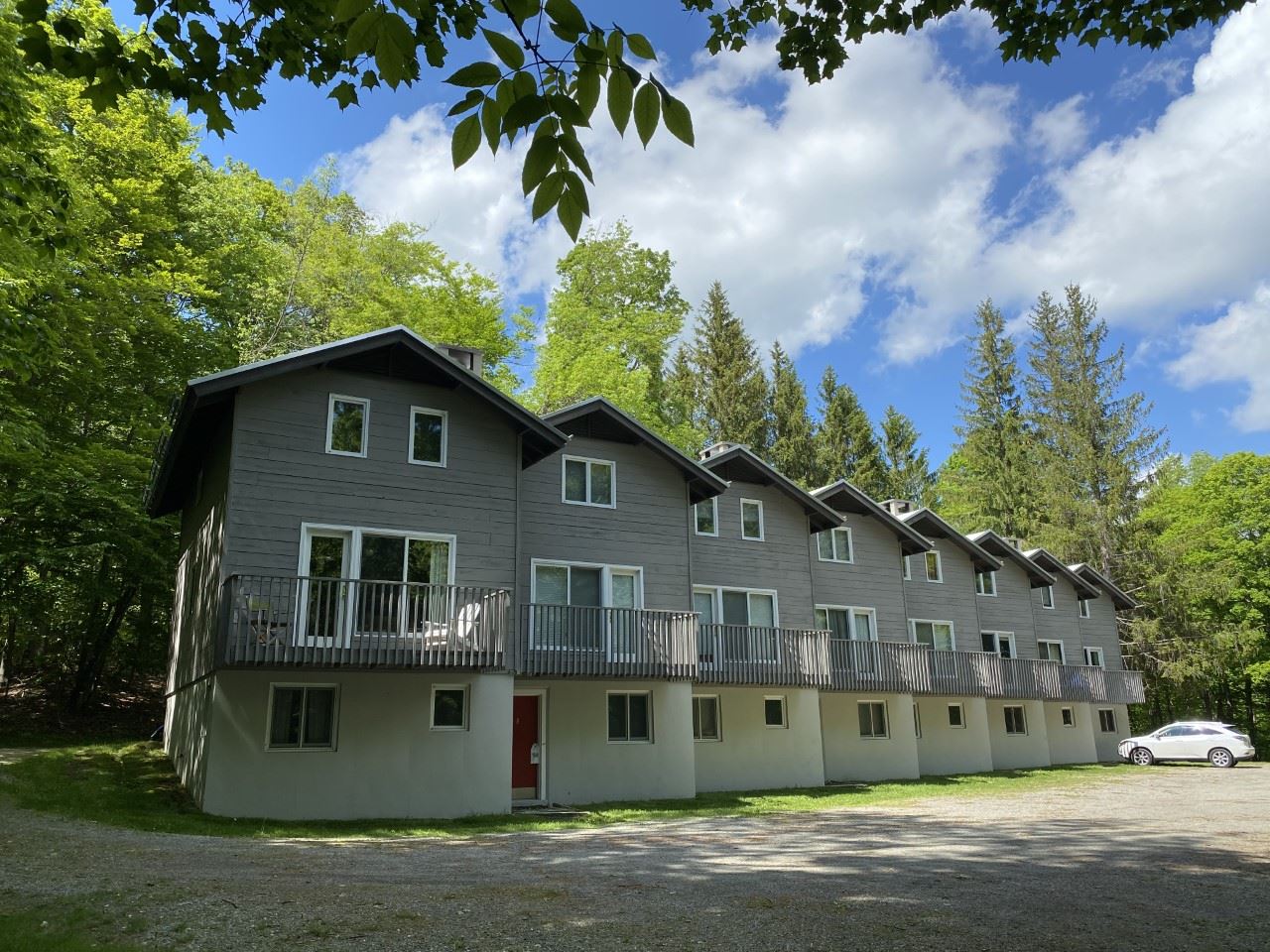 41 Birch Hill Road, Unit Bur Oak 3 Winhall, Vermont Sold in 2021