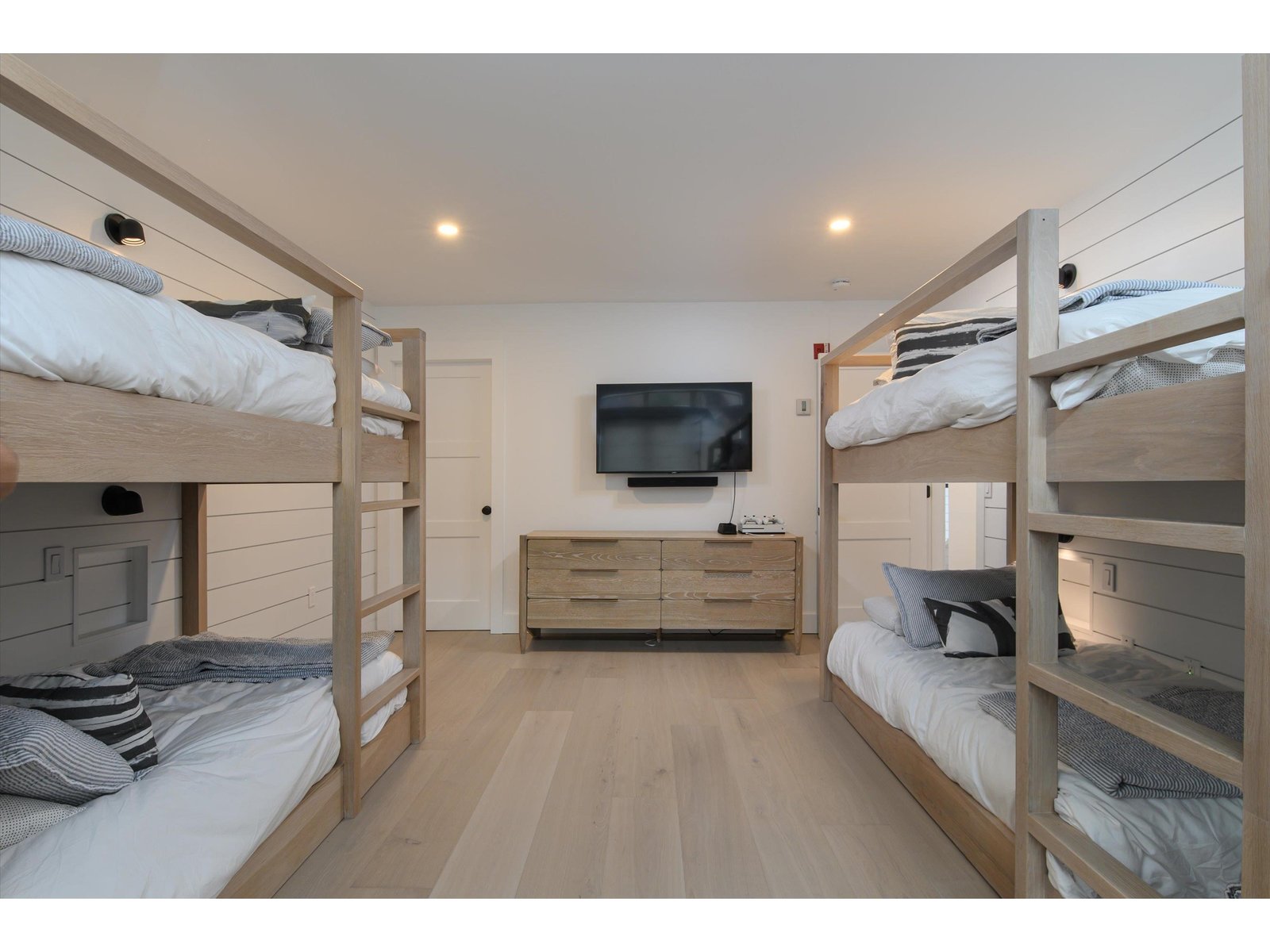 48 Alpine Way, Unit D-1
