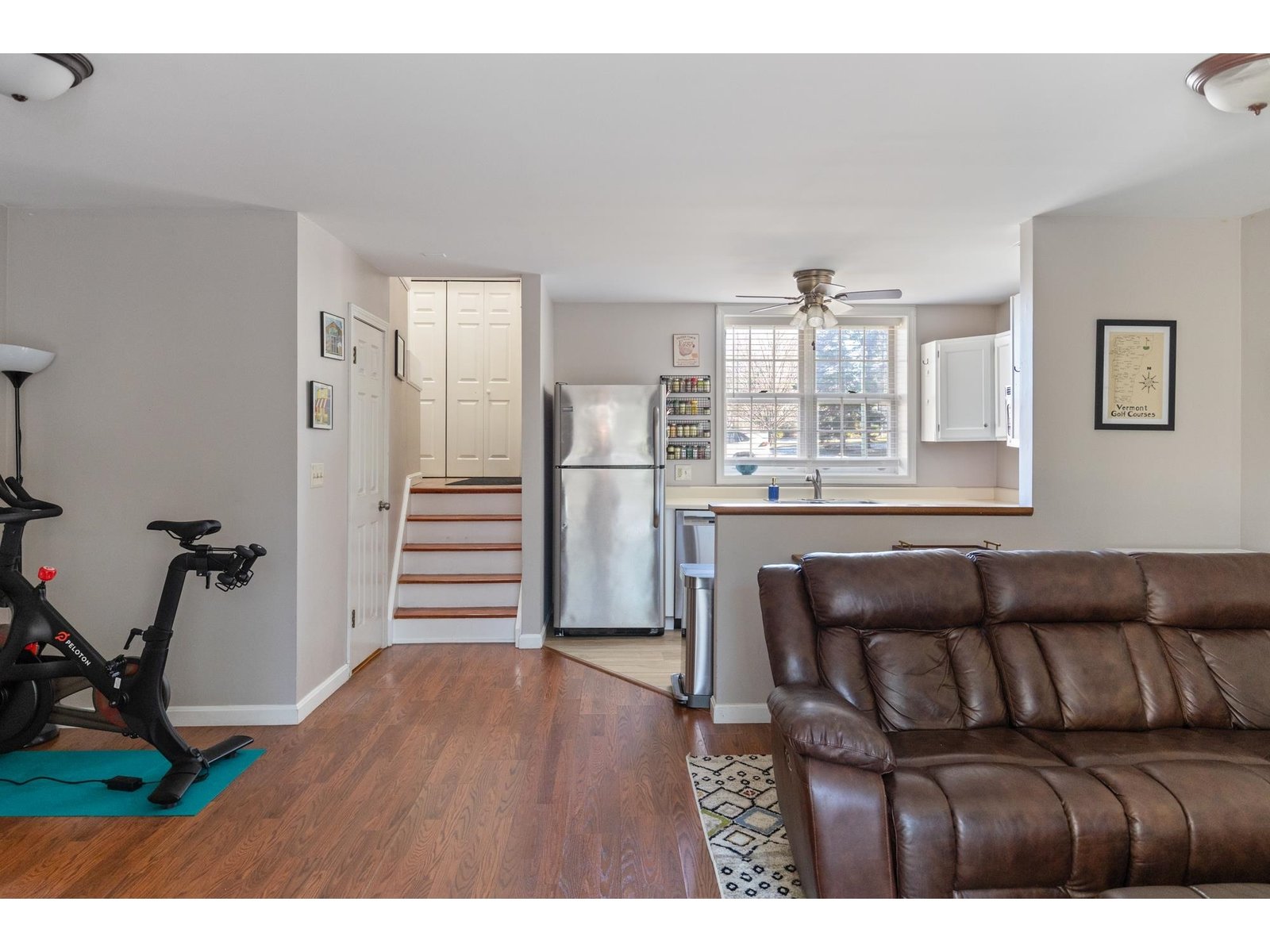 48 Chestnut Lane, Unit 5