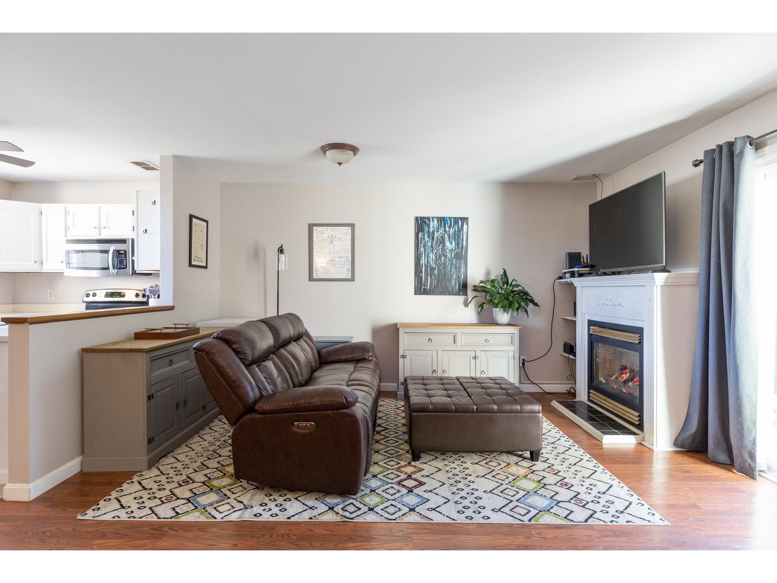 48 Chestnut Lane, Unit 5