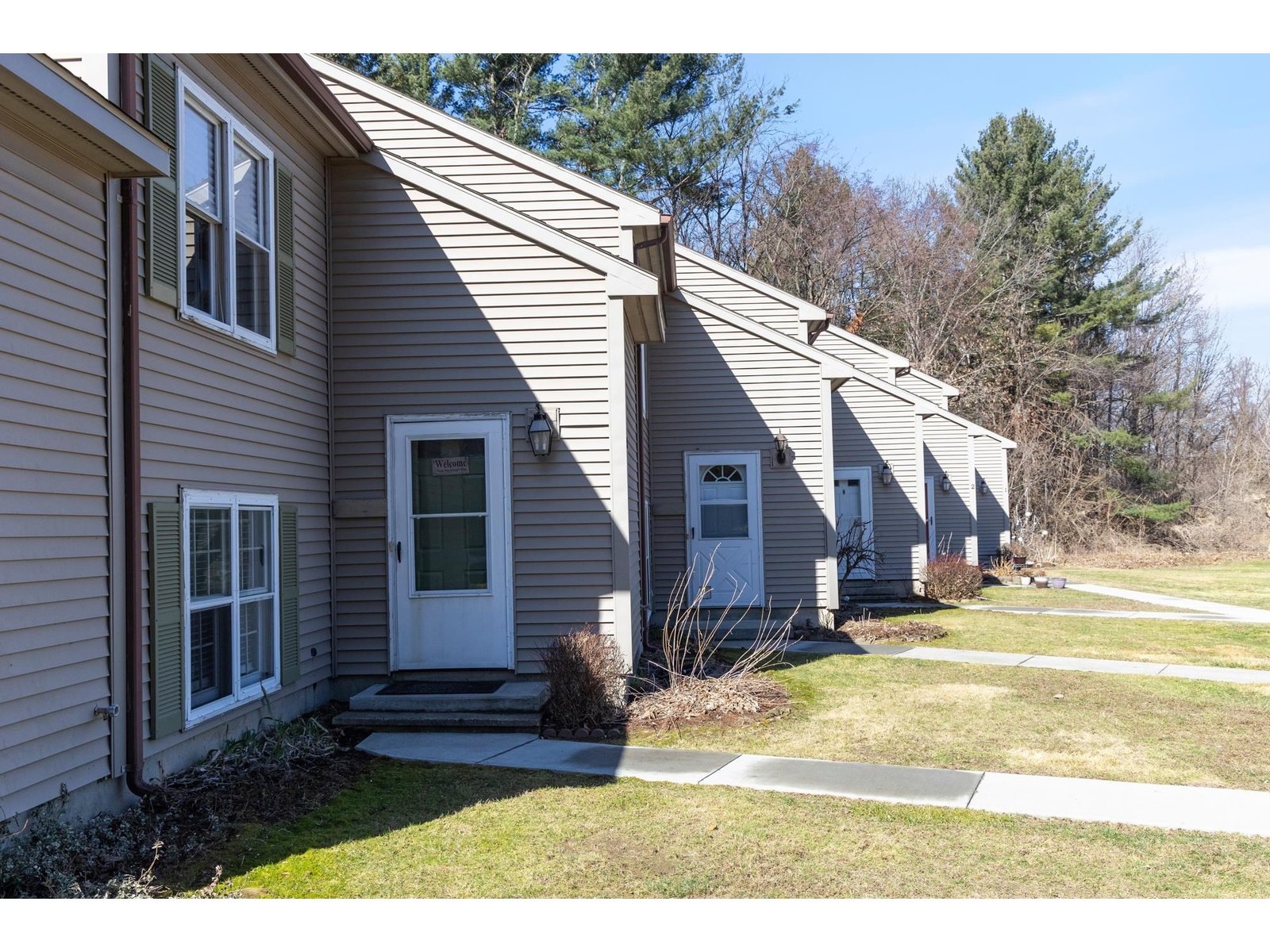 48 Chestnut Lane, Unit 5