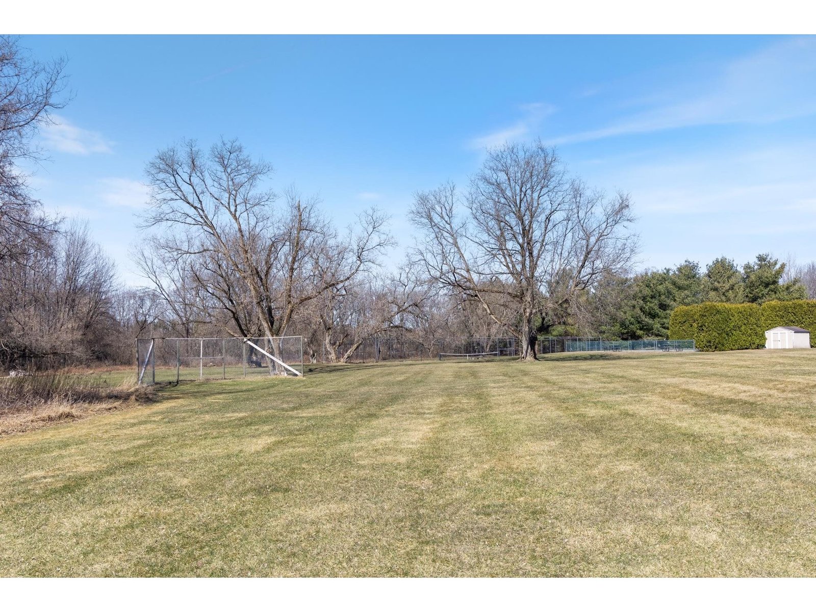 48 Chestnut Lane, Unit 5