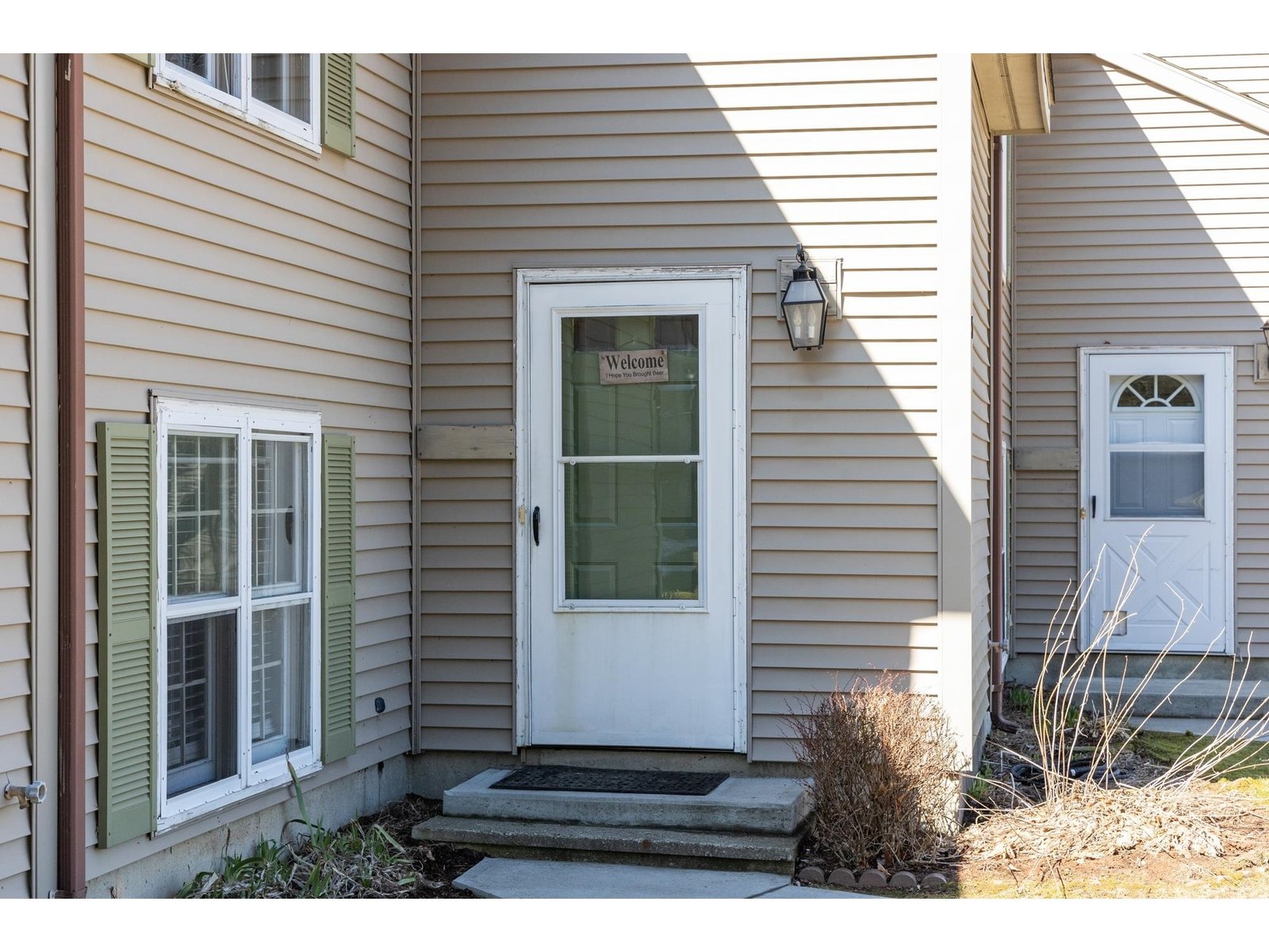 48 Chestnut Lane, Unit 5