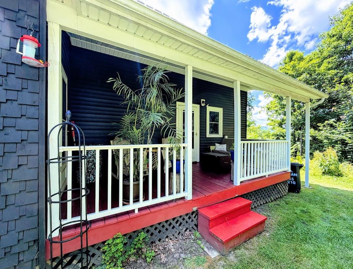 48 Currier Street