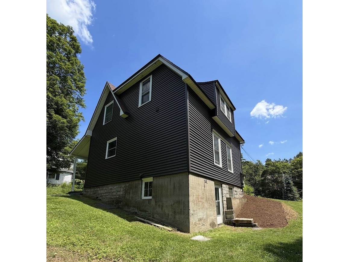 48 Currier Street
