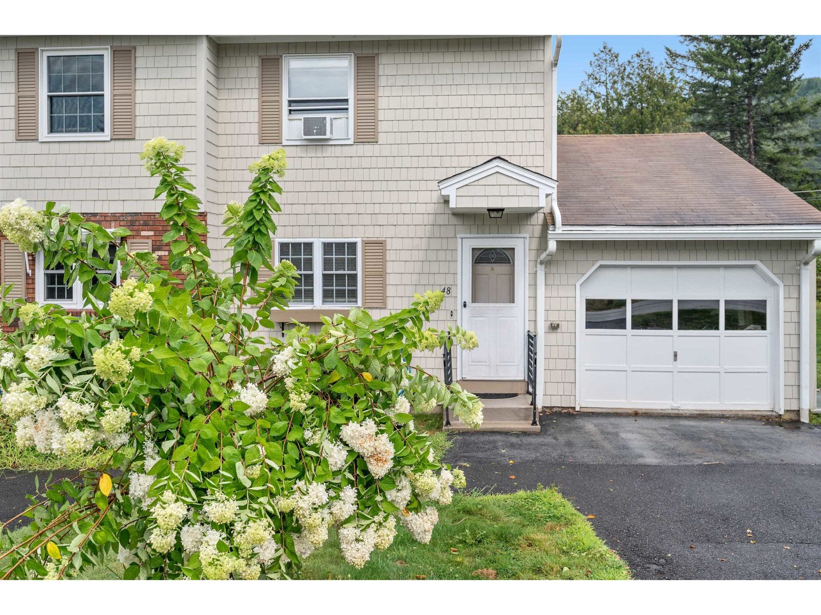 48 Independence Green