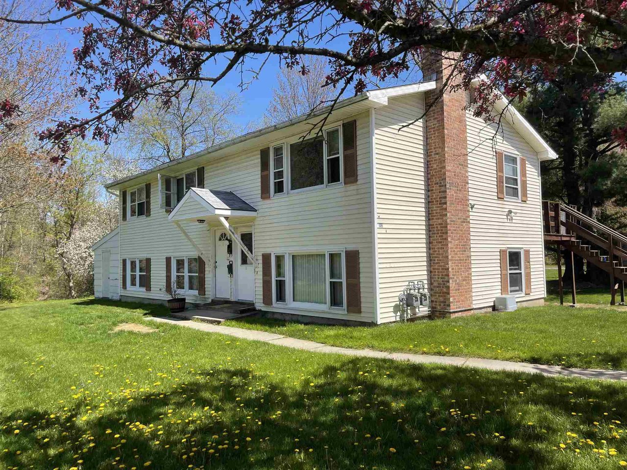 48 Mansfield Avenue