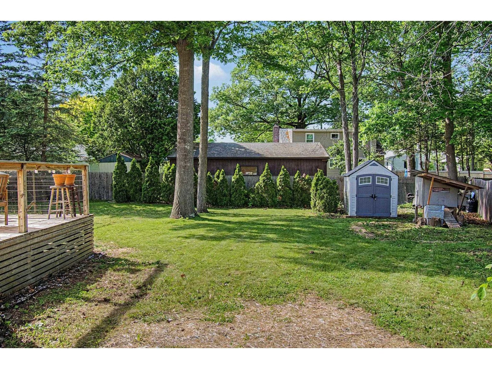 48 Roseade Parkway