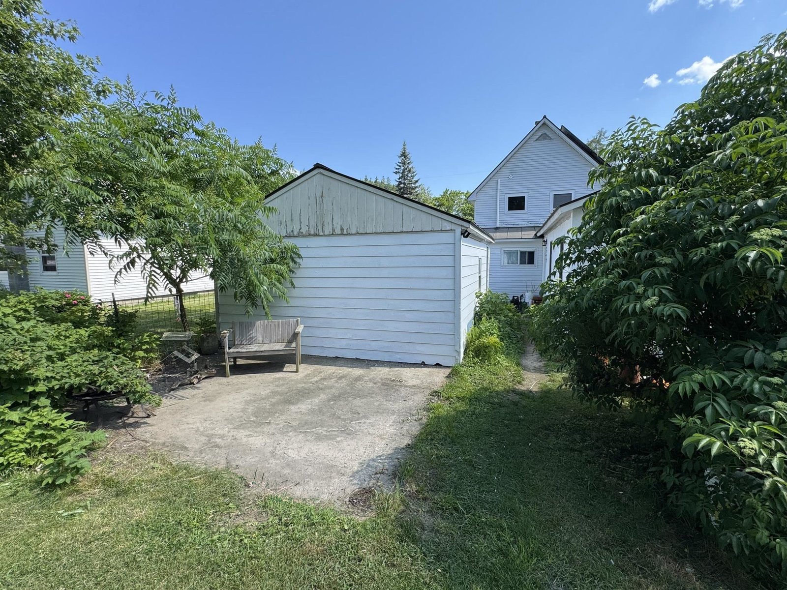 48 Virgin Avenue