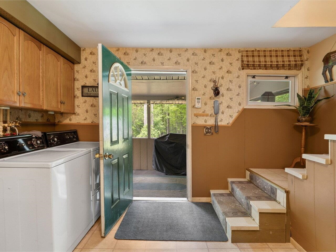 Entrance with Laundry
