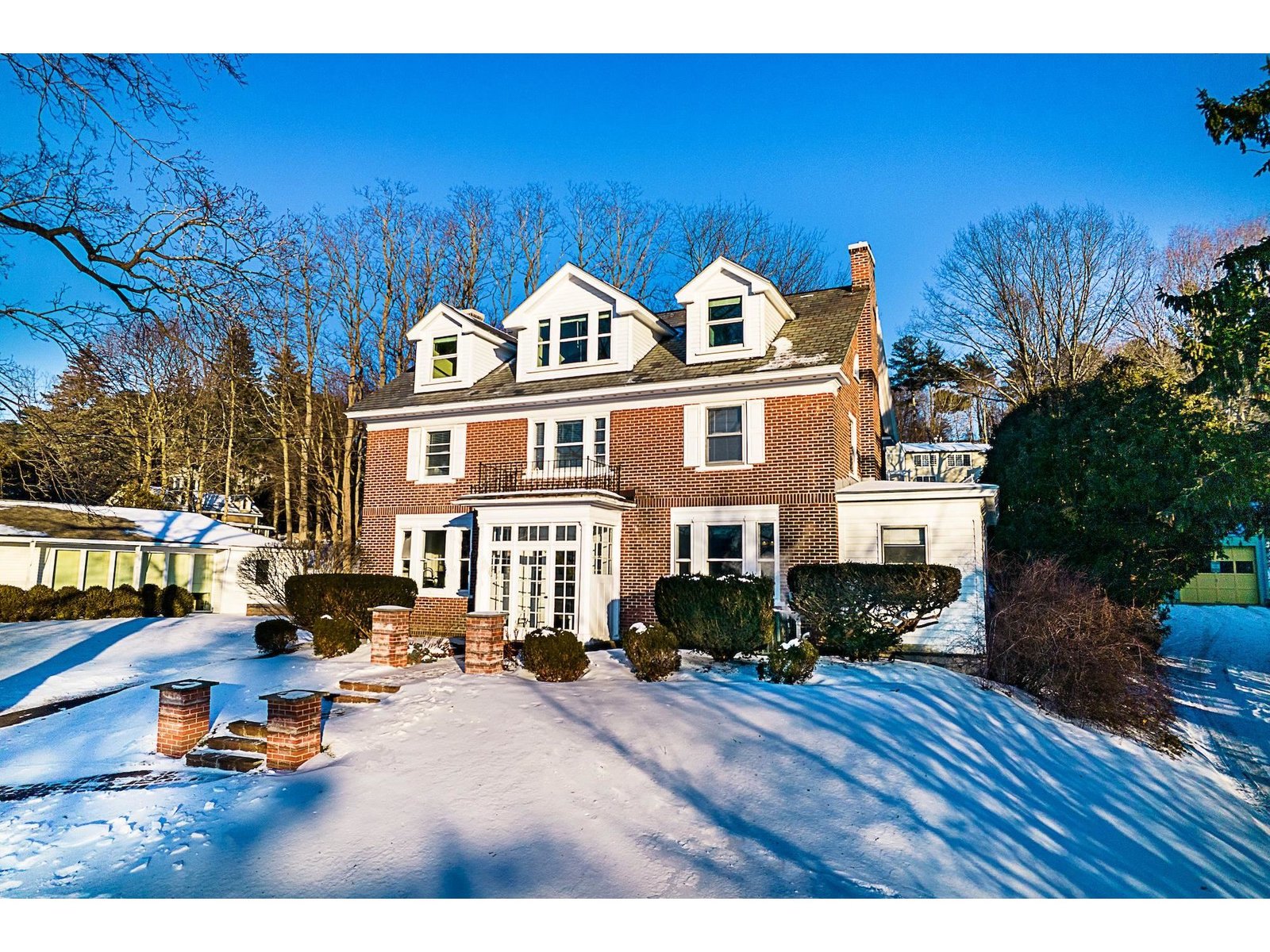 480 South Willard Street