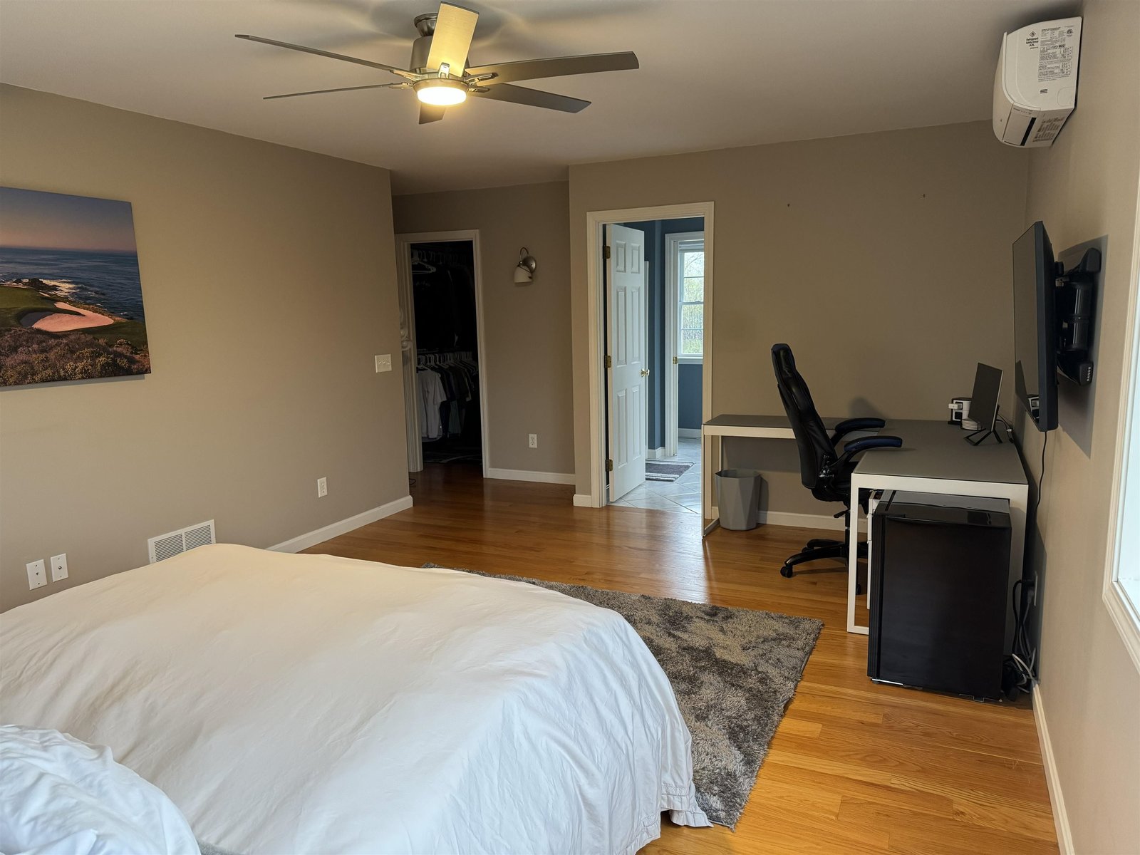 PRIMARY BEDROOM