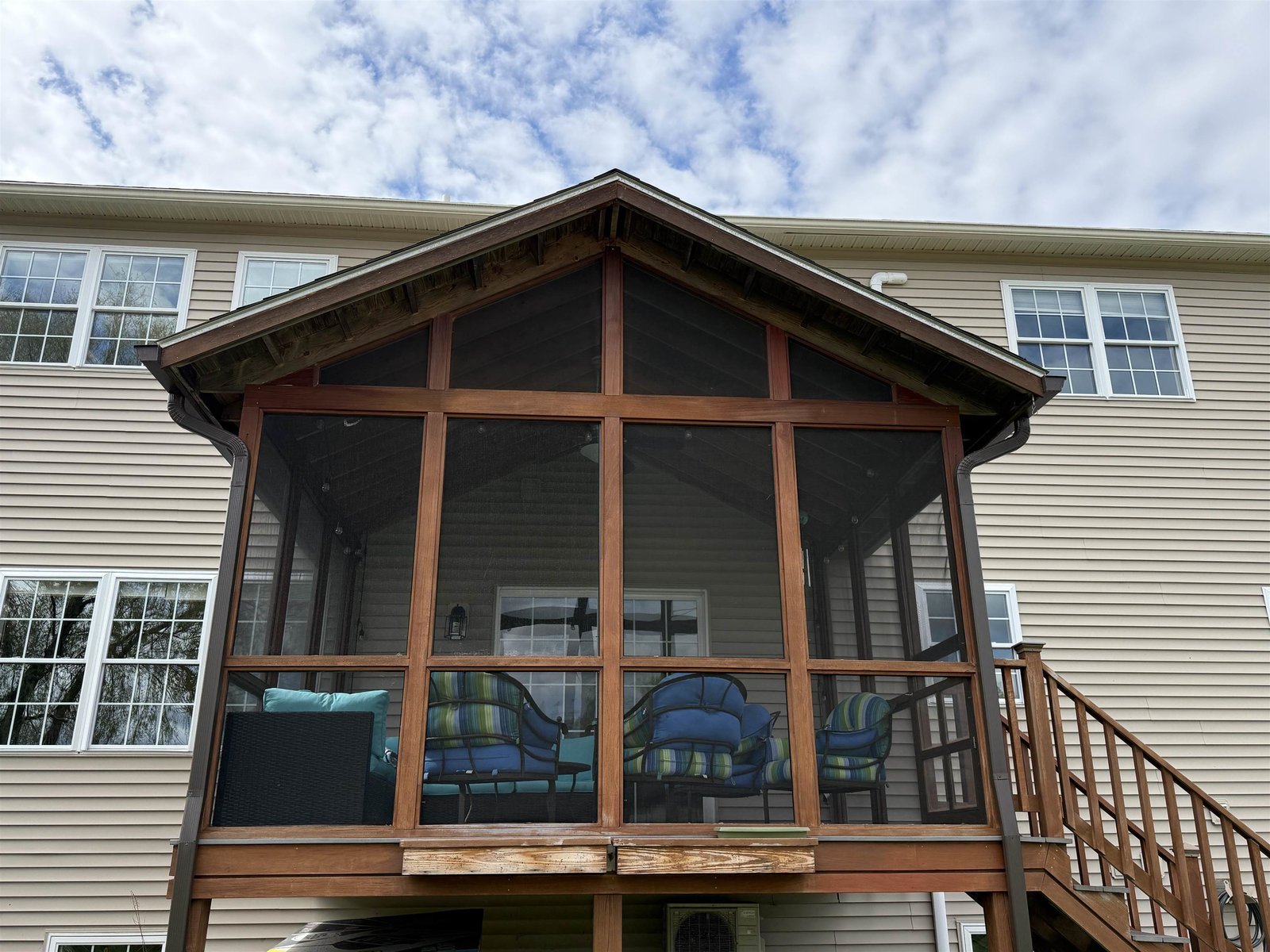 SCREENED IN PORCH OFF KITCHEN/LIVING ROOM