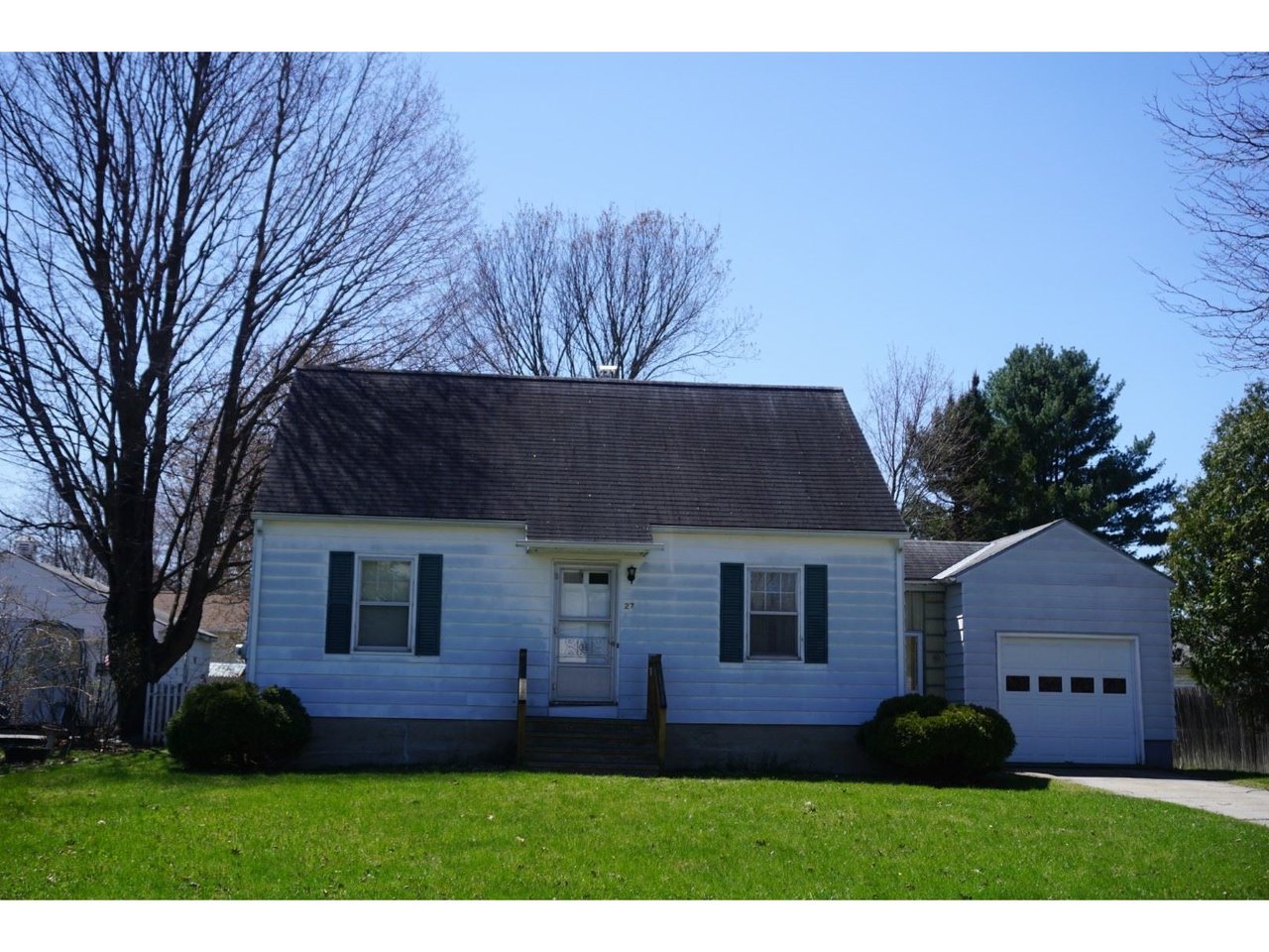 27 Baldwin Avenue South Burlington, Vermont Sold in 2020