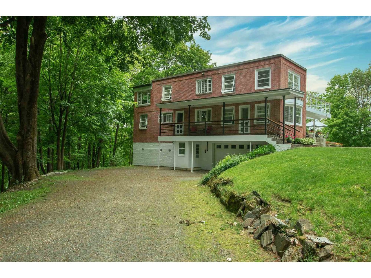 10 Strawberry Hill Brattleboro, Vermont Sold in 2020