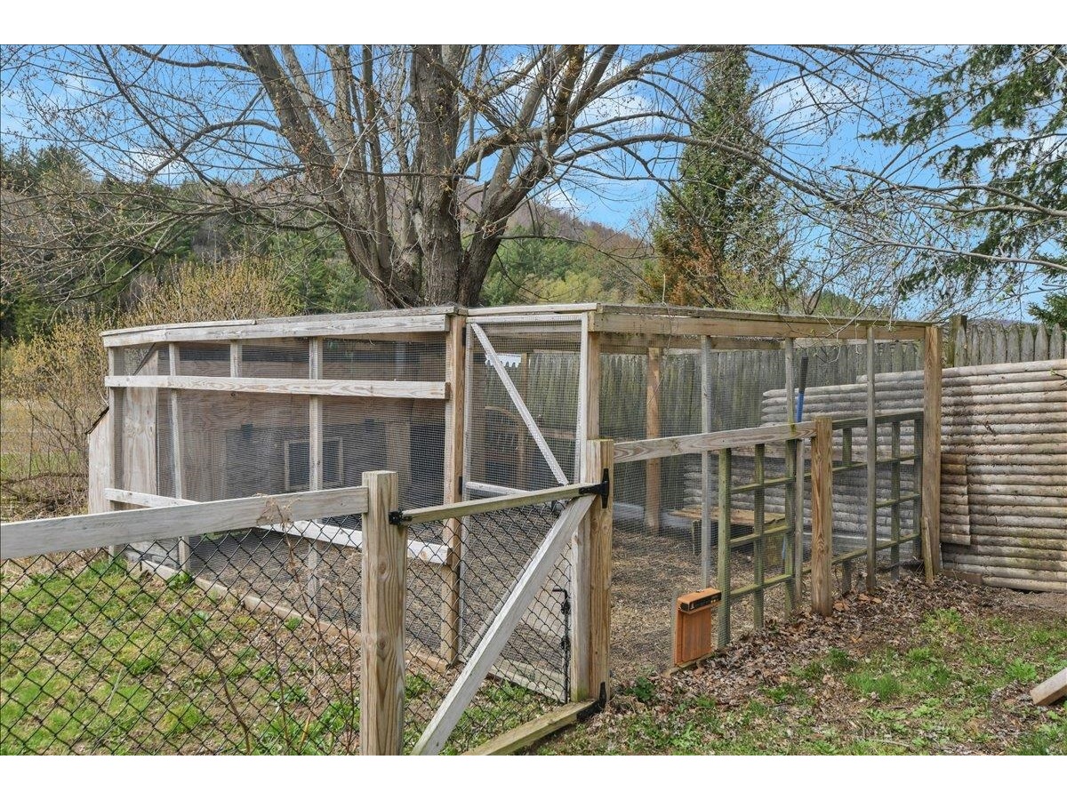 4804 Main Road