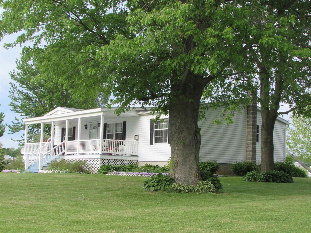 1685 West Shore Road Isle La Motte, Vermont Sold in 2020