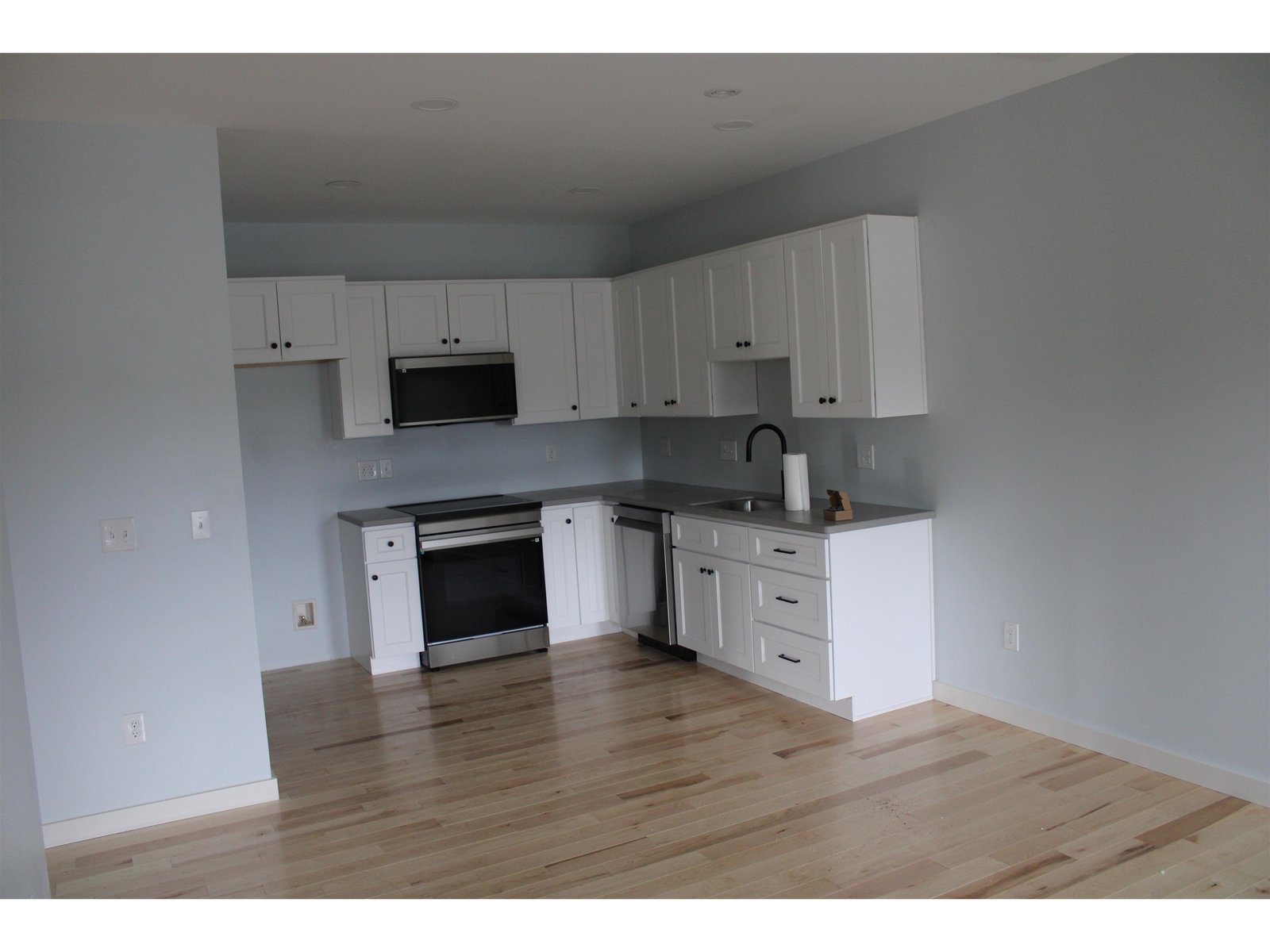 Sample kitchen