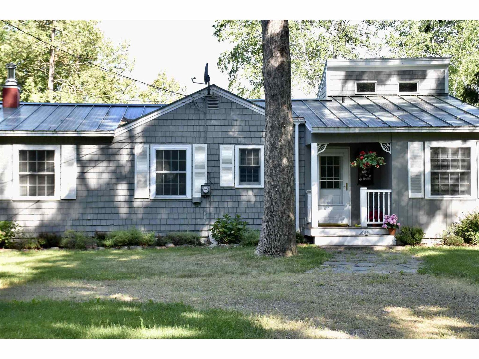 43 Savage Point N Road North Hero, Vermont Sold in 2020