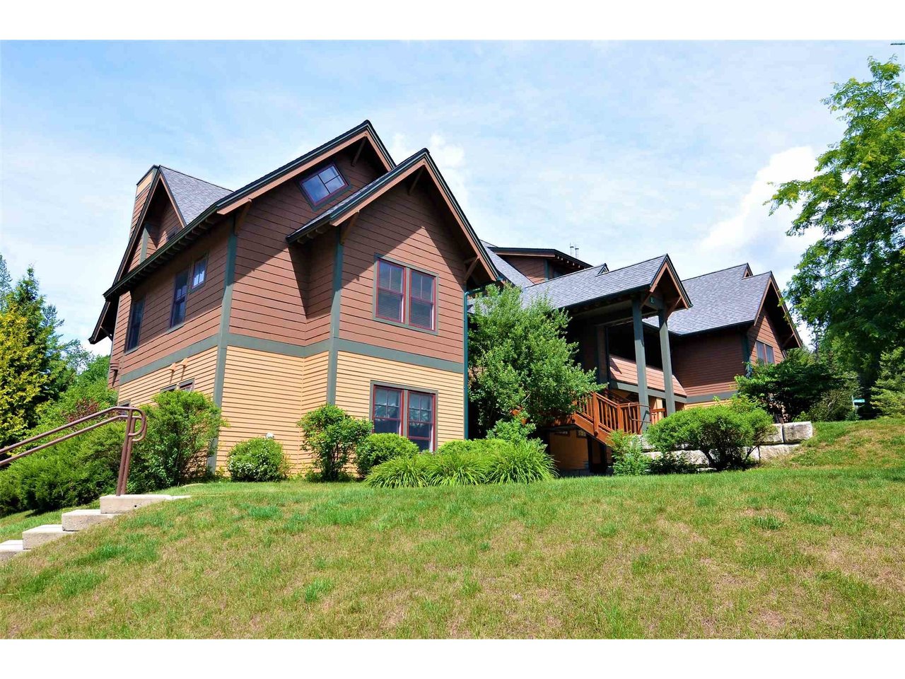 28 Carriage Lane, Unit E4 Cavendish, Vermont Sold in 2021